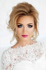 Eye shadows in the purple to violet range are a great complement to blonde hair and blue eyes since it flatters lighter skin tones. Wedding Makeup For Blonde Hair Green Eyes
