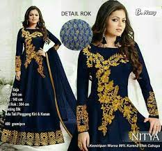 Gamis modern telah banyak dibuat oleh para gamis simple nan elegan yang bisa meningkatkan kepercayaan dirimu. Model Baju Gamis India Terbaru Hijabfest