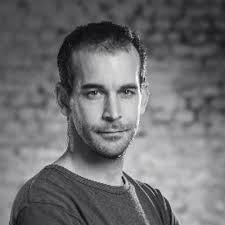 Tom Miles (@Photosmudger)