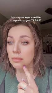 Libby Marsh's Instagram, Twitter & Facebook