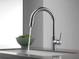delta single handle kitchen faucet