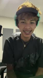 Paw Paw Urn Original