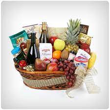 Let's make a fruit basket craft for our friend only using some easy materials. 31 Wow Worthy Fruit Baskets That Will Blow Them Away Dodo Burd