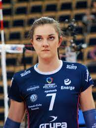 The polish women were not given a chance to their rivals from the iberian peninsula and were only allowed to win 38 matches. Malwina Smarzek Wikipedia