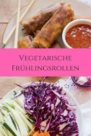 Selbstgemachte Fruhlingsrollen Mit Rotkohl Und Mohren Vegan Rezept Fruhlingsrollen Rezept Vegetarische Fruhlingsrollen Rezepte