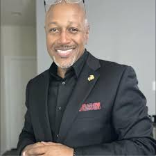 NEW BEGINNINGS #MARFORSOUTH congratulates Capt Serena G. Simeoli for being  awarded the Navy and Marine Corps Commendation Medal for her service