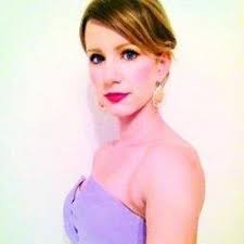 Robyn Cummings (@robyn_cummings)