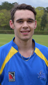 Devon leave it late to finalise side to allow pace pair to prove fitness