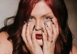 Gabrielle Emery's Instagram, Twitter & Facebook