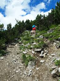 Von den drei unterscheidbaren gipfeln sind nur deren zwei vermessene punkte. Hike To The Daniel 2 340 M In The Ammergau Alps