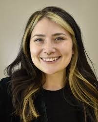 Amanda Snow's Instagram, Twitter & Facebook