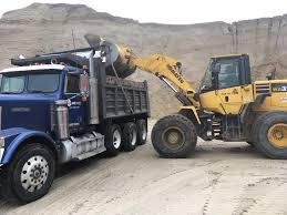 Mulch delivery program about the mulch: Landscape Supply Dirt Mulch Delivery Scarborough Portland Me Dirt Direct
