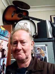 It's another one of 'those posts'!! Of course, Jack & Ginger had toured  with 'The Moodies' in The Graham Bond Organisation & had jolly games of  'snape' (autobiography Hellraiser).. & Denny Laine