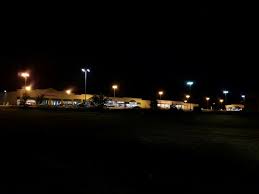 The 24 Hour Planet Fitness Gym Is The Only Business Open All Night At The Cherrywood Plaza Shop Going Out Of Business Planet Fitness Gym Planet Fitness Workout