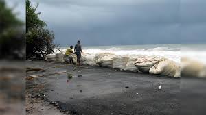 Coastal areas in Kerala will witness increasing sea surge in coming years: Experts - The Economic Times