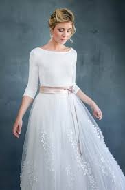 Sie haben das schönste hochzeitskleid gefunden. Leichter Braut Pullover In Ivory Fur Die Hochzeit Zoe Noni