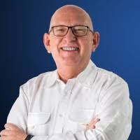 1000+ "Lares" profiles