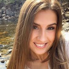 Gracie Burke's Instagram, Twitter & Facebook