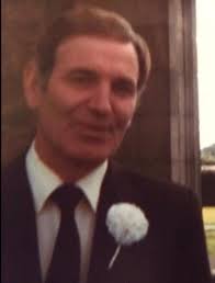 Just thought I would share a lovely picture of my late dad Gerald McVeigh  as there wouldn't have been a washing machine in Limavady or district that  he didn't fix. Self taught