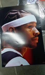 內有多款NBA 籃球basketball player poster Iverson Al 艾佛遜海報費城76人Philadelphia 76ers  mvp allstar 丹佛金塊nuggets 另有lebron James kobe Bryant wade carter curry