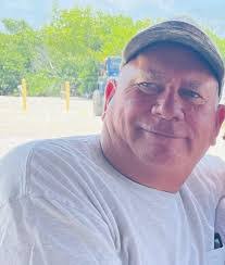 Mark Veillette's Instagram, Twitter & Facebook