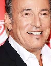 It was 7years ago today that I saw the man in concert for the very first  time. God how I loved it, front row in a small hall with about 2.500 people.