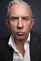 Warren Glover's Instagram, Twitter & Facebook