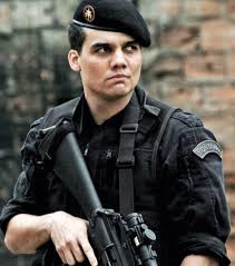 TROPA DE ELITE - 2025 👉🍿Veja Mais: https://t.co/r1LjdpXn8n As buscas por  esse filme subiram muito depois da operação no Rio de Janeiro !