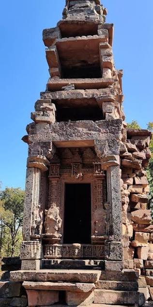 The 4th temple inside the Ajaygarh Fort, Panna Forest, Panna District, MP.