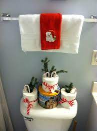 Maybe you would like to learn more about one of these? 20 Amazing Christmas Bathroom Decoration Ideas Feed Inspiration Christmas Bathroom Decor Christmas Bathroom Christmas Decorations Apartment