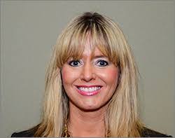 Robin Truitt's Instagram, Twitter & Facebook