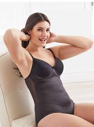 Body en microfibre avec léger effet sculptant au niveau de la taille, des hanches, du dos et des fesses. Body Sculptant Noir Wonderful U Miraclesuit Shapewear