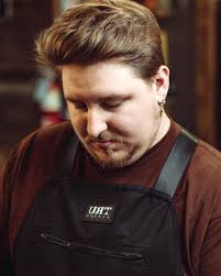 Caleb Hicks (Kaleb Ricky) (@rickybarbering) • Instagram photos and videos