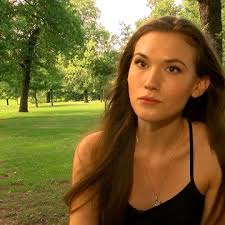 Jillian Dawson's Instagram, Twitter & Facebook