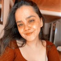 Aida Orellana's Instagram, Twitter & Facebook