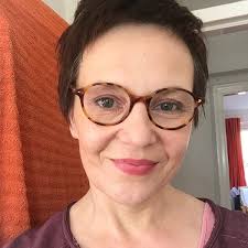 Amazon.com: La Vida en la Montana: 9780746059364: Doherty Gillian Chaput  Nathalie Claybourne Anna, Gillian Doherty, Rebecca Treays, Nathalie Chaput:  圖書