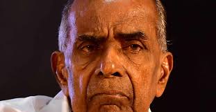 KM Mani drifting towards LDF? Scaria Thomas is