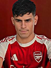 Tottenham Hotspur books medical for attacking midfielder