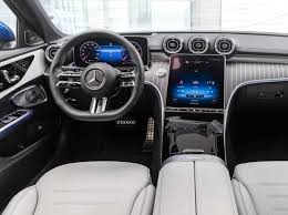 Sehen wir uns die preise der zunächst verfügbaren varianten im detail an. Mercedes Benz C Klasse 2021 Debutiert Als Limousine Und T Modell