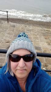 Below is a link to the funeral home that is handling CARL LEE's burial  arrangements. You may leave a message for his family here also. The  obituary has not posted yet Graveside