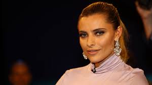 Sophia thomalla ist nicht unbedingt bekannt für ihren hang zur natürlichkeit. Kuss Fur Loris Sophia Thomalla Postet Erstes Parchen Foto Promiflash De