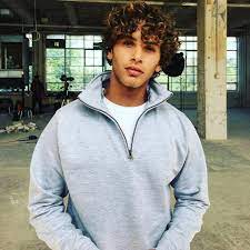 2 197 Likes 29 Comments E Y A L B O O K E R Eyalbooker On Instagram Whatsup Glasgow Long Hair Styles Men Long Hair Highlights Highlights Curly Hair