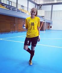 Menariknya, gol epik tersebut dijaringkan oleh seorang pelajar perempuan. Sukan Sea Nur Izwani Tidak Langgar Disiplin Fam