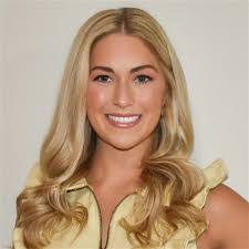 Lauren Trahan's Instagram, Twitter & Facebook