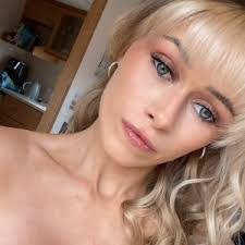 Shauna Ashley's Instagram, Twitter & Facebook