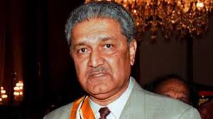 Abdul Qadeer Khan, man who built Pakistan's nuclear bomb and 'gave away  secrets'