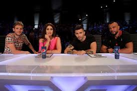 For more exclusive backstage clips and all the juicy gossip on the x factor visit itv.com. X Factor Attacked Radic S Gig He Had To Be Distracted From The Studio Domestic Star