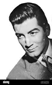 Ray Bloomfield's Instagram, Twitter & Facebook