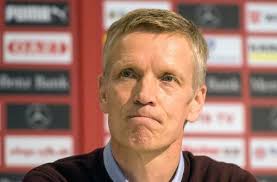 Wissen sie, ich bin ein besessener fußballer, aber ich hatte noch nie einen titel gewonnen. Badstuber Ziehvater Hermann Gerland Der Vfb Hat Einen Riesenfang Gemacht Vfb Stuttgart Stuttgarter Zeitung