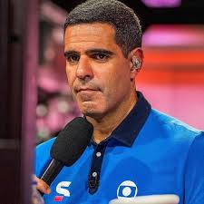 🎙️| Paulo Andrade: “De longa carreira internacional, nome peso pesado, 32  anos, marcando pela primeira vez. Contratado para aparecer em momentos  grandes. Chora, André Ramalho! Chora, André Ramalho, e faz chorar o